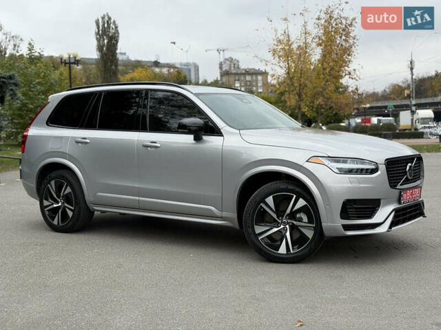 Серый Вольво ХС90, объемом двигателя 0 л и пробегом 42 тыс. км за 53000 $, фото 63 на Automoto.ua