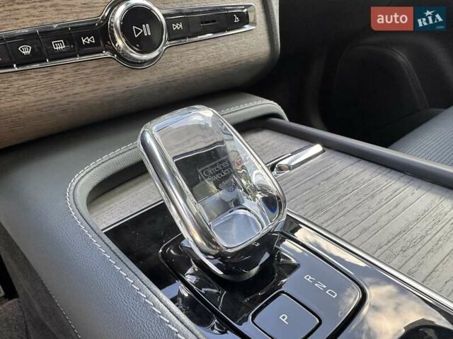 Серый Вольво ХС90, объемом двигателя 1.97 л и пробегом 50 тыс. км за 53700 $, фото 28 на Automoto.ua