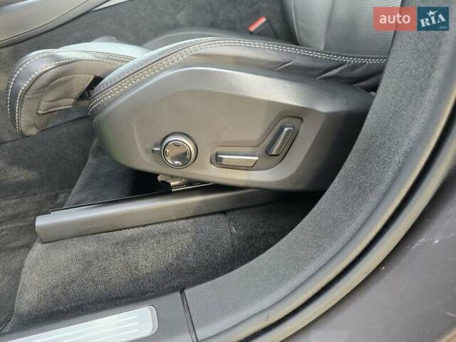 Серый Вольво ХС90, объемом двигателя 1.97 л и пробегом 85 тыс. км за 60000 $, фото 24 на Automoto.ua