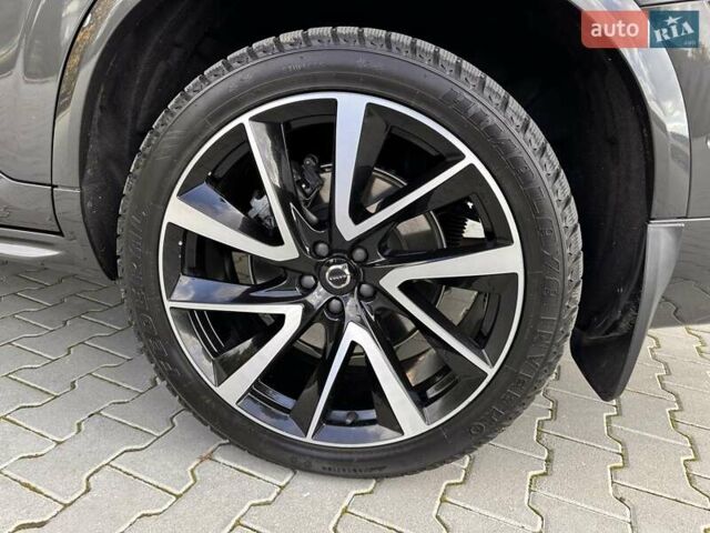 Серый Вольво ХС90, объемом двигателя 1.97 л и пробегом 50 тыс. км за 57700 $, фото 26 на Automoto.ua