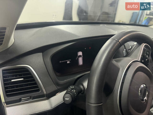 Серый Вольво ХС90, объемом двигателя 1.97 л и пробегом 122 тыс. км за 41000 $, фото 9 на Automoto.ua