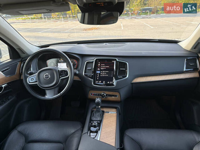 Вольво ХС90 2022 в Коломые на Automoto.ua Серый Вольво ХС90, объемом двигателя 2 л и пробегом 101 тыс. км за 43500 $, фото 27 на Automoto.ua