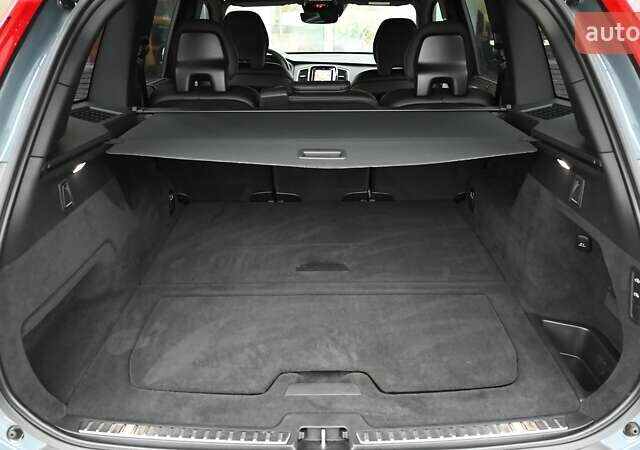 Серый Вольво ХС90, объемом двигателя 1.97 л и пробегом 105 тыс. км за 44634 $, фото 9 на Automoto.ua