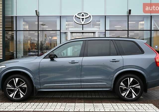 Серый Вольво ХС90, объемом двигателя 1.97 л и пробегом 105 тыс. км за 44634 $, фото 2 на Automoto.ua