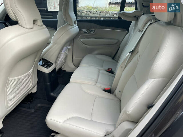 Серый Вольво ХС90, объемом двигателя 2 л и пробегом 65 тыс. км за 62400 $, фото 31 на Automoto.ua