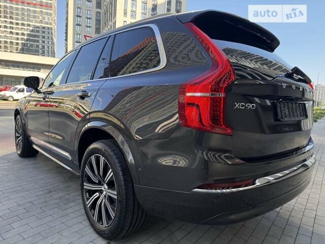 Серый Вольво ХС90, объемом двигателя 2 л и пробегом 14 тыс. км за 69333 $, фото 2 на Automoto.ua