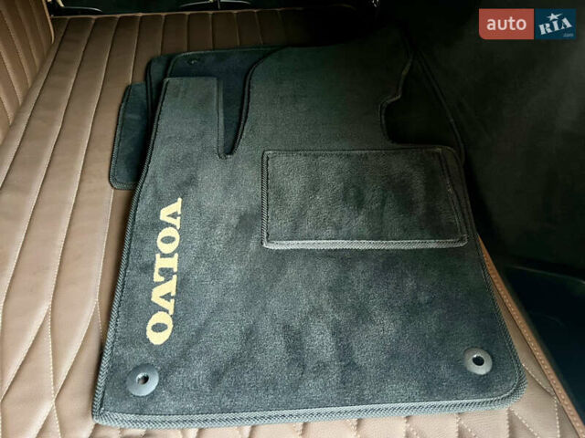 Вольво ХС90 2023 в Киеве на Automoto.ua Серый Вольво ХС90, объемом двигателя 1.97 л и пробегом 114 тыс. км за 53500 $, фото 50 на Automoto.ua