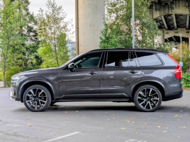 Сірий Вольво ХС90, об'ємом двигуна 2 л та пробігом 20 тис. км за 23200 $, фото 6 на Automoto.ua