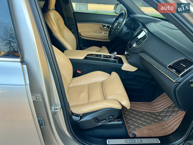 Вольво ХС90 2023 в Киеве на Automoto.ua Серый Вольво ХС90, объемом двигателя 1.97 л и пробегом 114 тыс. км за 53500 $, фото 66 на Automoto.ua