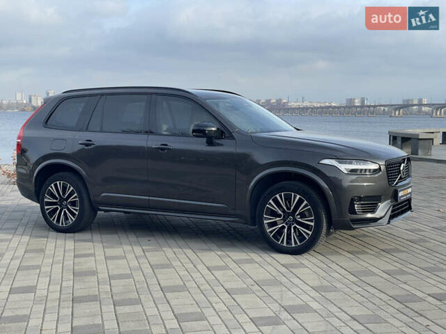 Серый Вольво ХС90, объемом двигателя 2 л и пробегом 65 тыс. км за 62400 $, фото 7 на Automoto.ua