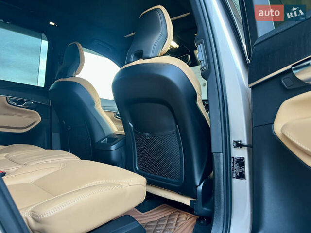 Вольво ХС90 2023 в Киеве на Automoto.ua Серый Вольво ХС90, объемом двигателя 1.97 л и пробегом 114 тыс. км за 53500 $, фото 57 на Automoto.ua