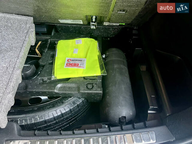 Вольво ХС90 2023 в Киеве на Automoto.ua Серый Вольво ХС90, объемом двигателя 1.97 л и пробегом 114 тыс. км за 53500 $, фото 48 на Automoto.ua