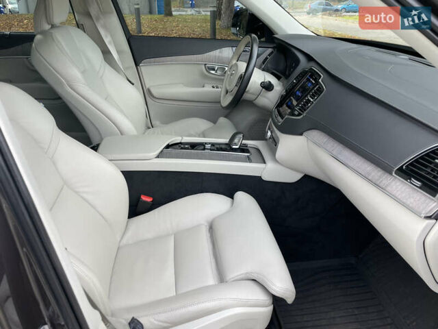 Серый Вольво ХС90, объемом двигателя 2 л и пробегом 65 тыс. км за 62400 $, фото 21 на Automoto.ua