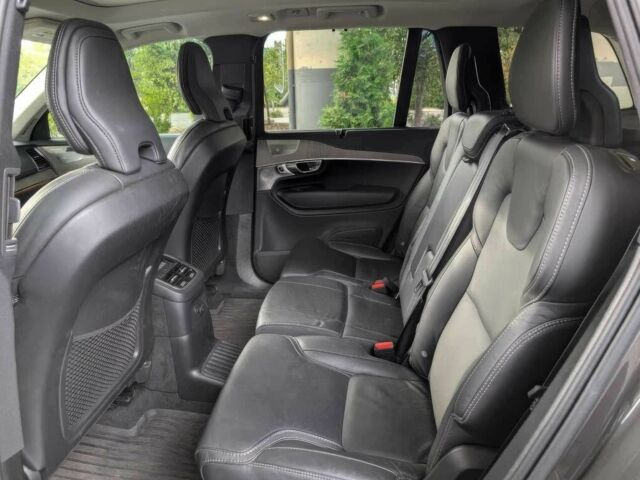 Серый Вольво ХС90, объемом двигателя 2 л и пробегом 27 тыс. км за 19700 $, фото 12 на Automoto.ua