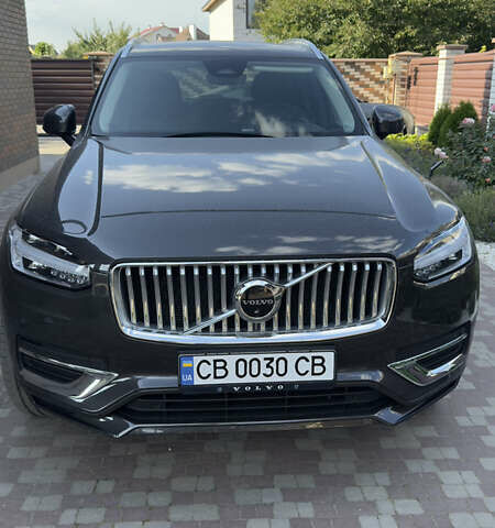 Серый Вольво ХС90, объемом двигателя 1.97 л и пробегом 27 тыс. км за 62200 $, фото 1 на Automoto.ua