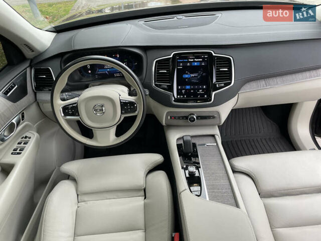 Серый Вольво ХС90, объемом двигателя 2 л и пробегом 65 тыс. км за 62400 $, фото 19 на Automoto.ua