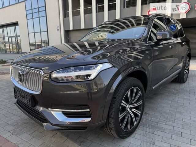 Серый Вольво ХС90, объемом двигателя 2 л и пробегом 14 тыс. км за 69333 $, фото 5 на Automoto.ua