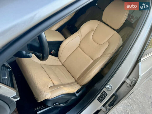 Вольво ХС90 2023 в Киеве на Automoto.ua Серый Вольво ХС90, объемом двигателя 1.97 л и пробегом 114 тыс. км за 53500 $, фото 78 на Automoto.ua