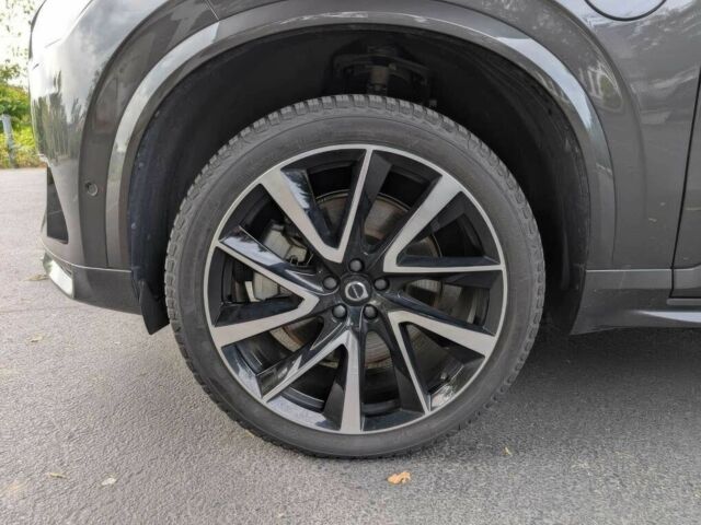 Сірий Вольво ХС90, об'ємом двигуна 2 л та пробігом 20 тис. км за 23200 $, фото 18 на Automoto.ua