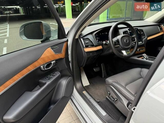Серый Вольво ХС90, объемом двигателя 2 л и пробегом 24 тыс. км за 47000 $, фото 7 на Automoto.ua