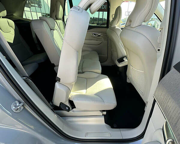 Серый Вольво ХС90, объемом двигателя 1.97 л и пробегом 12 тыс. км за 60500 $, фото 6 на Automoto.ua