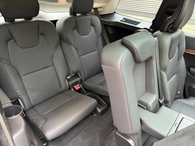 Сірий Вольво ХС90, об'ємом двигуна 2 л та пробігом 27 тис. км за 46000 $, фото 7 на Automoto.ua