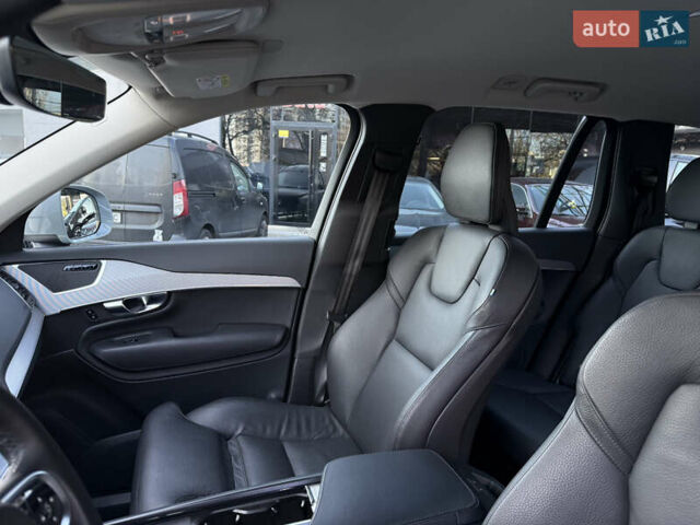 Серый Вольво ХС90, объемом двигателя 1.97 л и пробегом 58 тыс. км за 52000 $, фото 20 на Automoto.ua