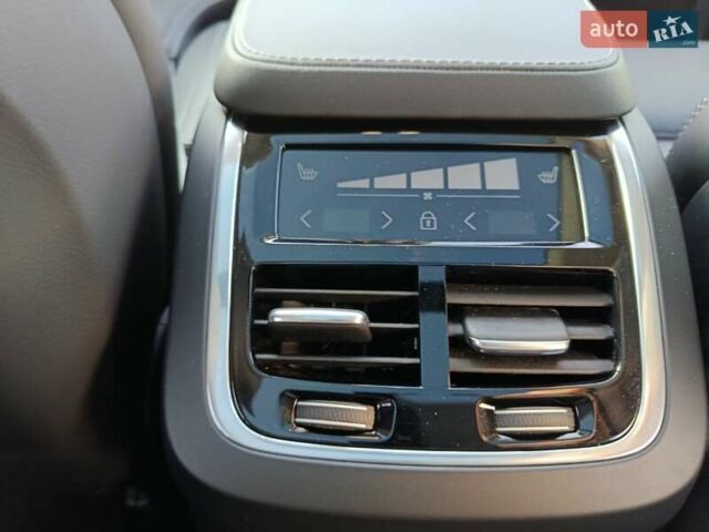 Серый Вольво ХС90, объемом двигателя 1.97 л и пробегом 21 тыс. км за 83700 $, фото 24 на Automoto.ua