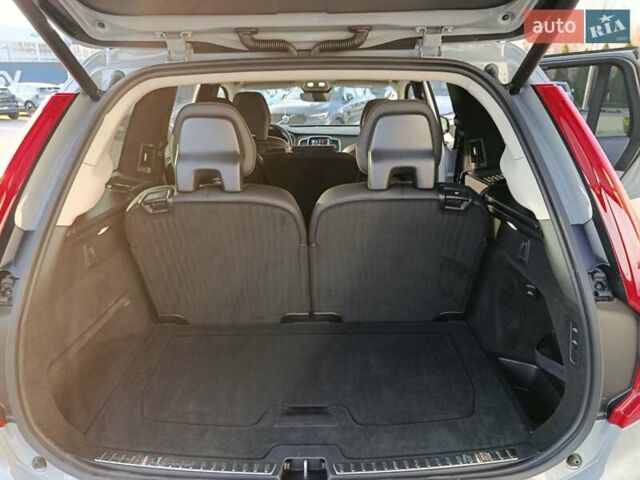 Серый Вольво ХС90, объемом двигателя 1.97 л и пробегом 21 тыс. км за 83700 $, фото 35 на Automoto.ua