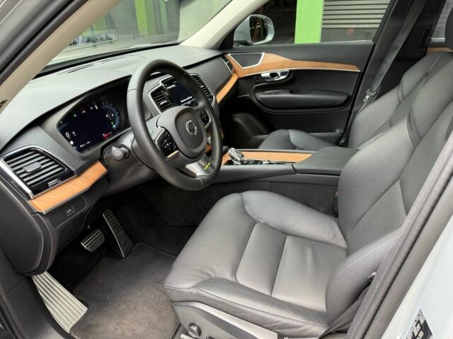 Сірий Вольво ХС90, об'ємом двигуна 2 л та пробігом 27 тис. км за 46000 $, фото 4 на Automoto.ua