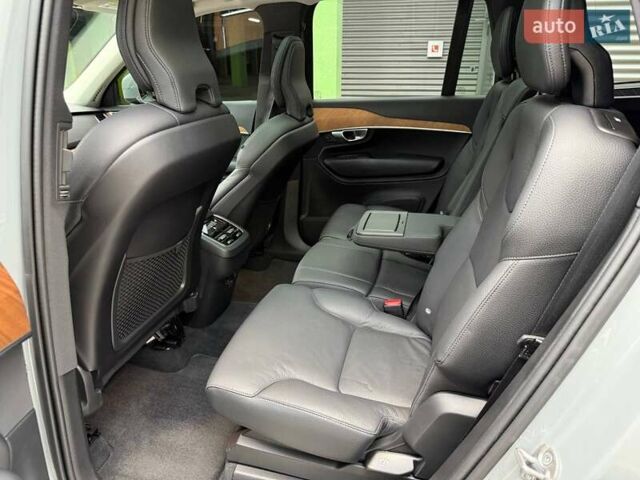 Серый Вольво ХС90, объемом двигателя 2 л и пробегом 24 тыс. км за 47000 $, фото 11 на Automoto.ua