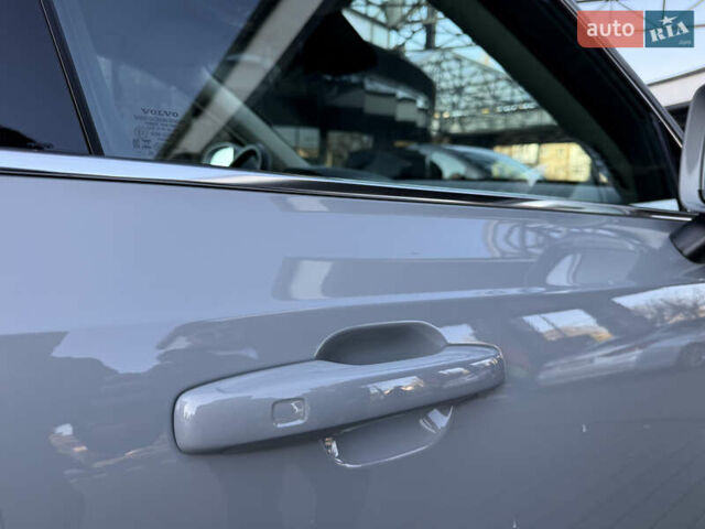 Серый Вольво ХС90, объемом двигателя 1.97 л и пробегом 58 тыс. км за 52000 $, фото 28 на Automoto.ua