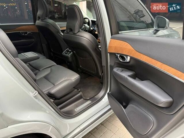 Серый Вольво ХС90, объемом двигателя 2 л и пробегом 24 тыс. км за 47000 $, фото 18 на Automoto.ua