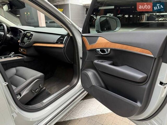 Серый Вольво ХС90, объемом двигателя 2 л и пробегом 24 тыс. км за 47000 $, фото 14 на Automoto.ua