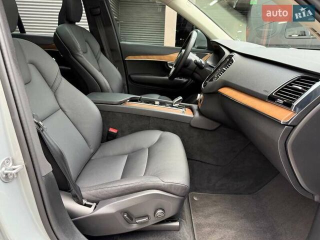 Серый Вольво ХС90, объемом двигателя 2 л и пробегом 24 тыс. км за 47000 $, фото 15 на Automoto.ua