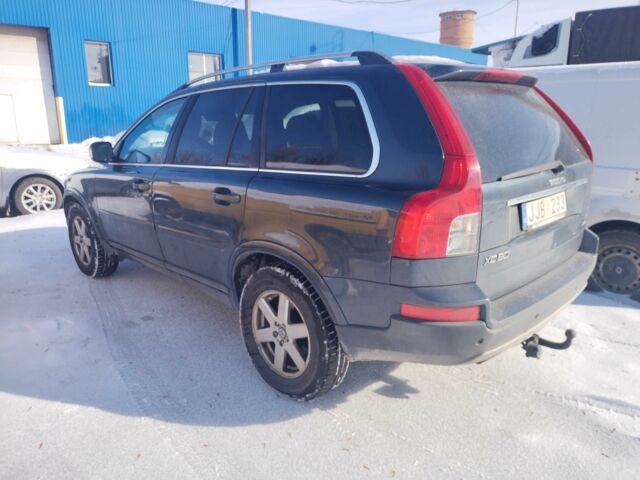 Синий Вольво ХС90, объемом двигателя 2.4 л и пробегом 270 тыс. км за 5234 $, фото 4 на Automoto.ua