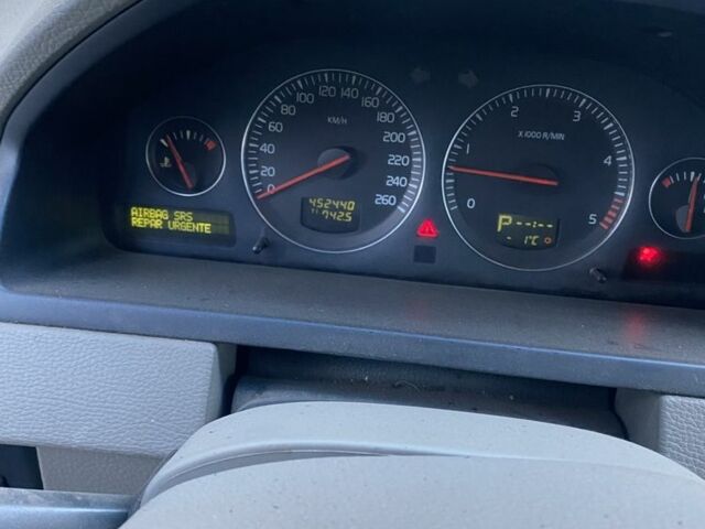 Синий Вольво ХС90, объемом двигателя 0 л и пробегом 452 тыс. км за 5000 $, фото 6 на Automoto.ua