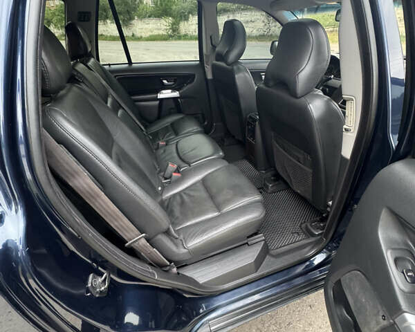 Синий Вольво ХС90, объемом двигателя 2.4 л и пробегом 318 тыс. км за 9200 $, фото 12 на Automoto.ua