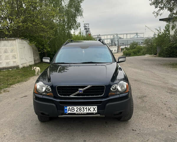 Синий Вольво ХС90, объемом двигателя 2.4 л и пробегом 318 тыс. км за 9200 $, фото 1 на Automoto.ua