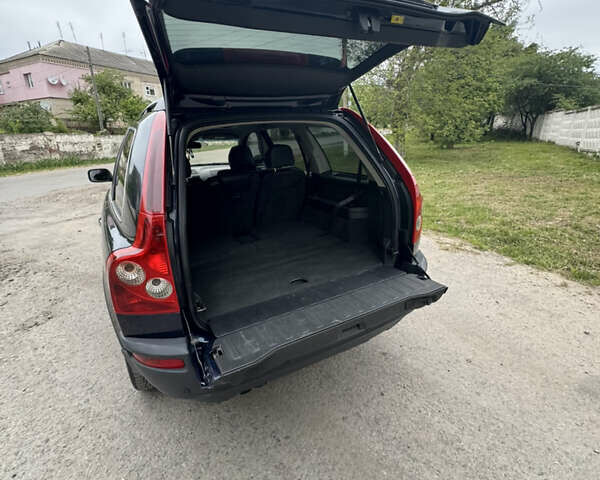 Синий Вольво ХС90, объемом двигателя 2.4 л и пробегом 318 тыс. км за 9200 $, фото 11 на Automoto.ua