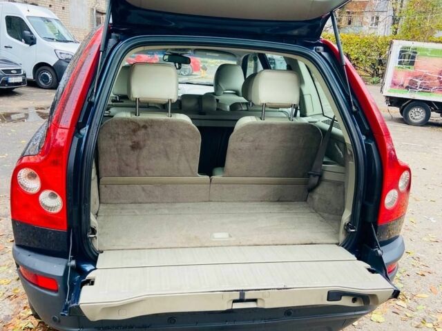 Синий Вольво ХС90, объемом двигателя 0 л и пробегом 427 тыс. км за 3500 $, фото 5 на Automoto.ua