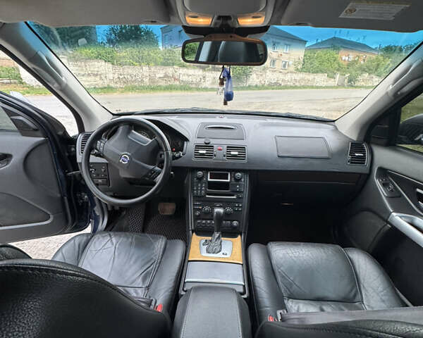 Синий Вольво ХС90, объемом двигателя 2.4 л и пробегом 318 тыс. км за 9200 $, фото 20 на Automoto.ua