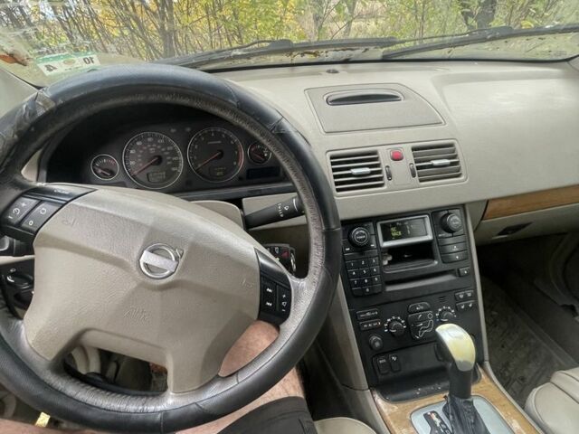 Вольво ХС90 2004 в Конотопе на Automoto.ua Синий Вольво ХС90, объемом двигателя 3 л и пробегом 236 тыс. км за 3000 $, фото 7 на Automoto.ua