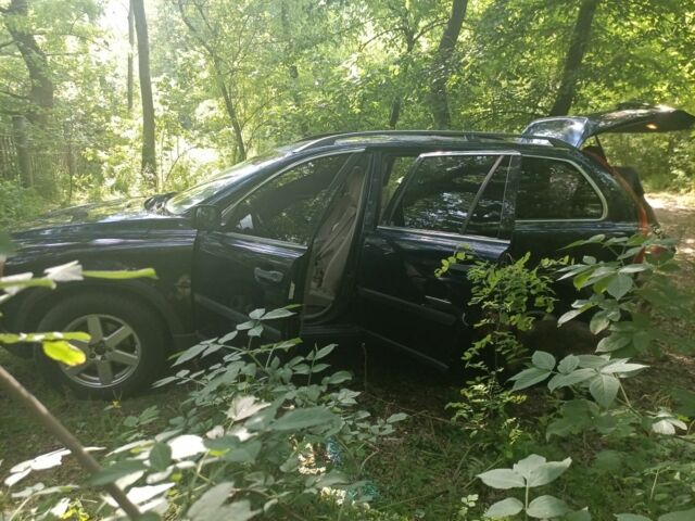 Синий Вольво ХС90, объемом двигателя 2.4 л и пробегом 280 тыс. км за 5000 $, фото 2 на Automoto.ua