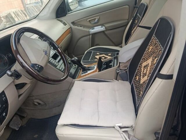 Синий Вольво ХС90, объемом двигателя 2.4 л и пробегом 270 тыс. км за 6400 $, фото 2 на Automoto.ua