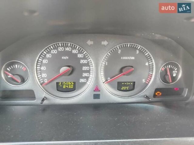 Синий Вольво ХС90, объемом двигателя 2.4 л и пробегом 315 тыс. км за 5700 $, фото 1 на Automoto.ua