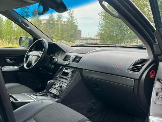 Синий Вольво ХС90, объемом двигателя 2.4 л и пробегом 320 тыс. км за 6000 $, фото 7 на Automoto.ua