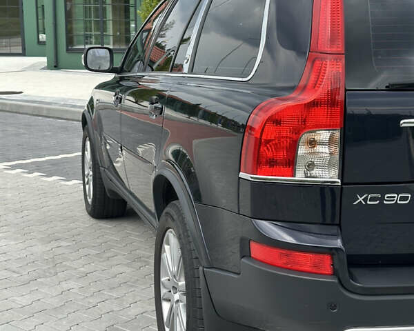 Синий Вольво ХС90, объемом двигателя 4.4 л и пробегом 250 тыс. км за 11000 $, фото 6 на Automoto.ua