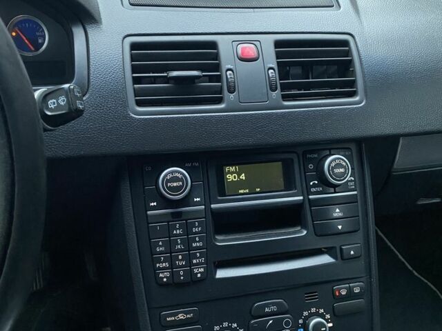 Синій Вольво ХС90, об'ємом двигуна 2.4 л та пробігом 333 тис. км за 7400 $, фото 16 на Automoto.ua