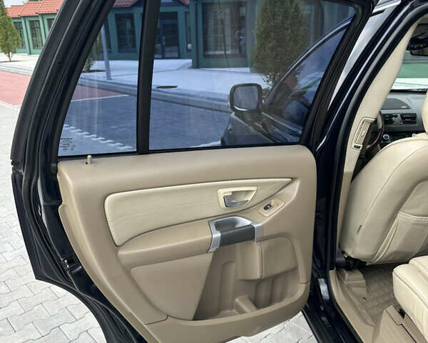 Синий Вольво ХС90, объемом двигателя 4.4 л и пробегом 250 тыс. км за 11000 $, фото 10 на Automoto.ua